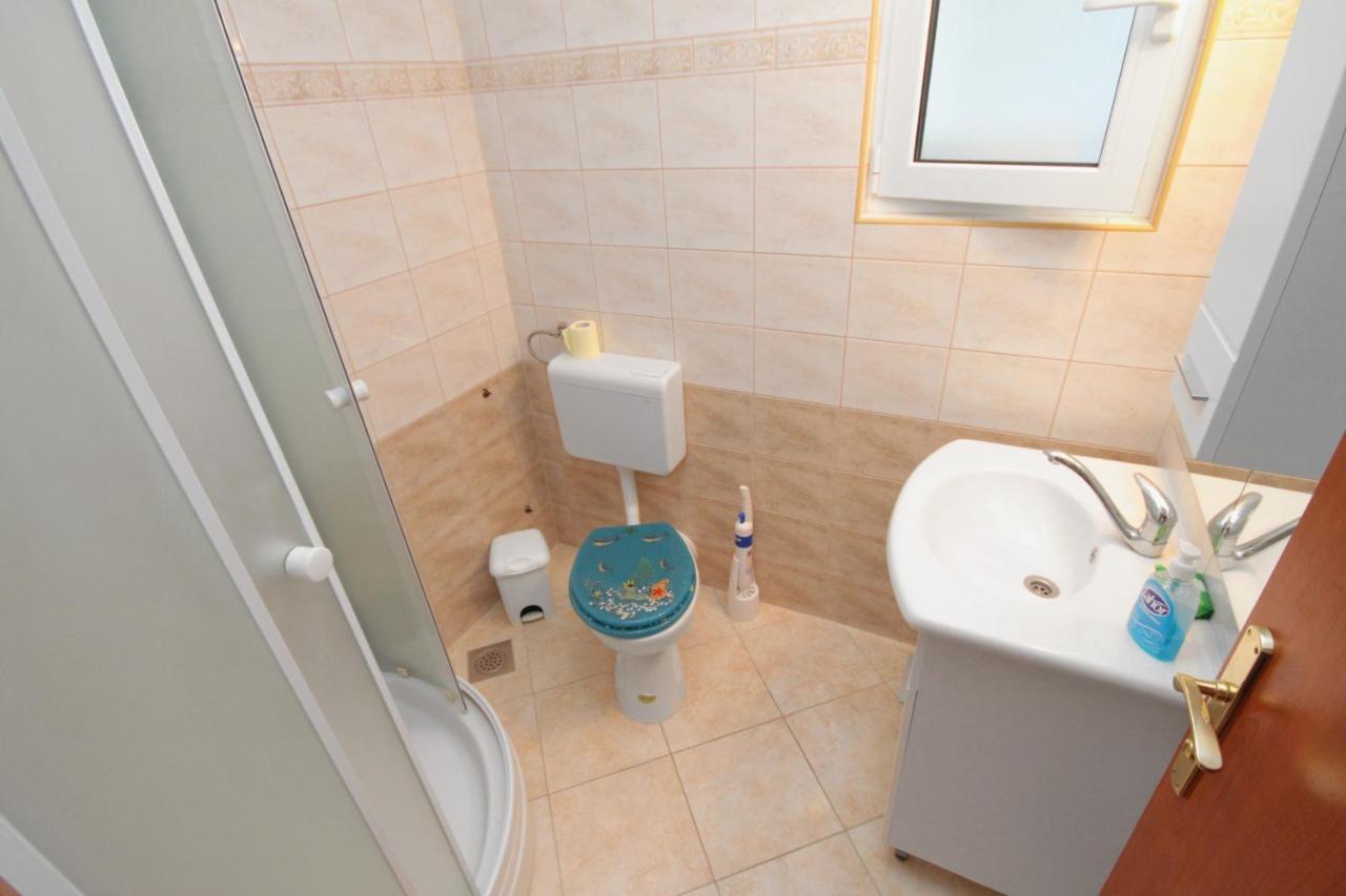 Apartments And Rooms With Parking Space Njivice, Krk - 5458 Экстерьер фото