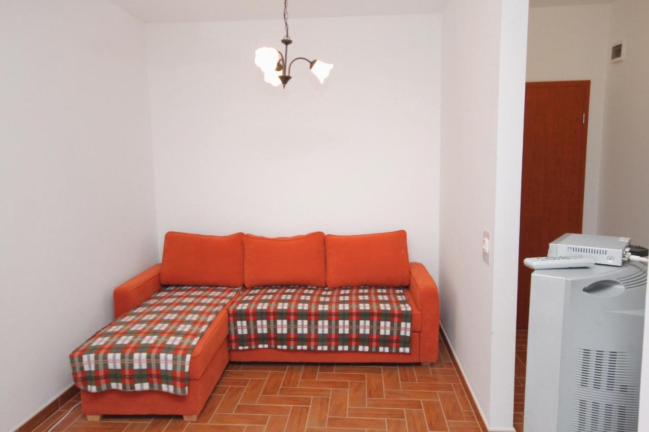 Apartments And Rooms With Parking Space Njivice, Krk - 5458 Экстерьер фото